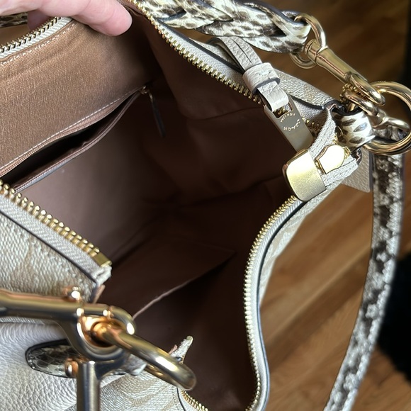 COACH Shoulder Bag - Picture 13 of 14